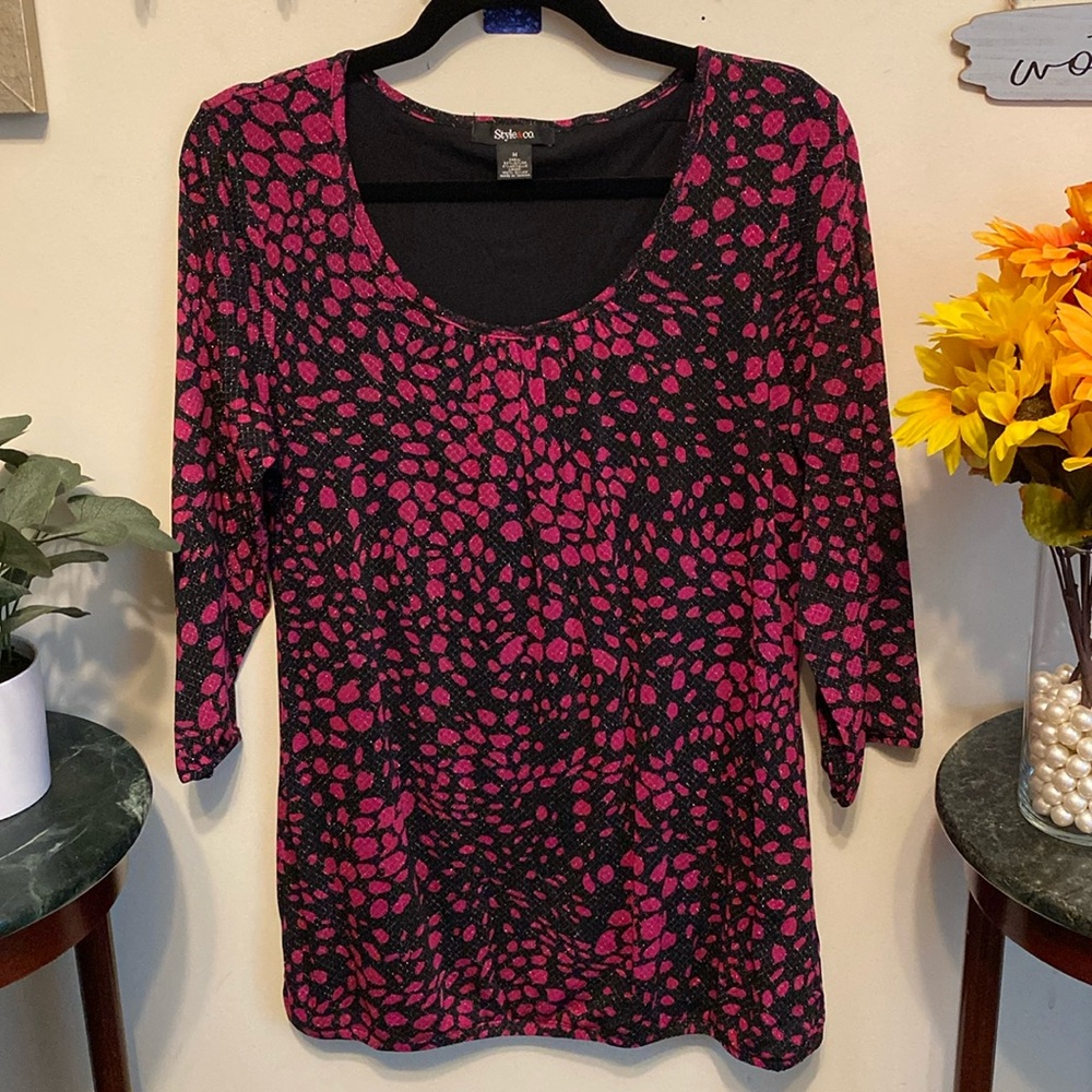 Style & Co Lined Blouse Sz Med. Elastic Bottom and Sleeves. Gently Worn.